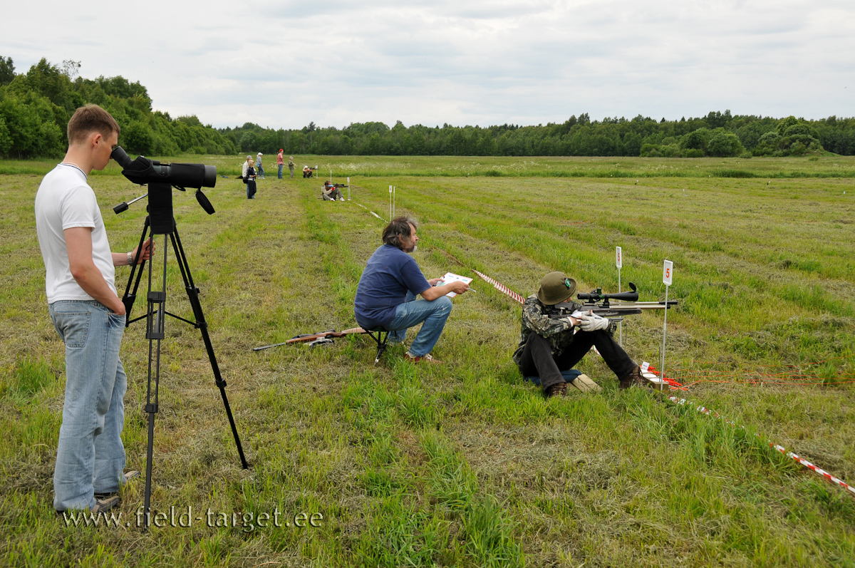 Rahvusvahelised vaatlejad võistlusi jälgimas